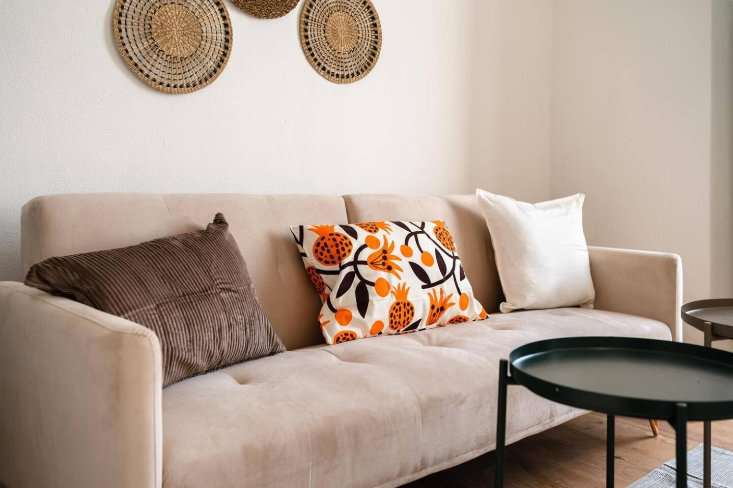 Spacious 5 Bedroom - River Views Apartment Lisbon